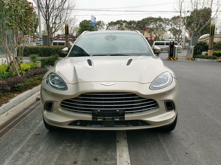 阿斯頓馬丁DBX豪車首選SUV 葉隆汽車集團現(xiàn)車報價